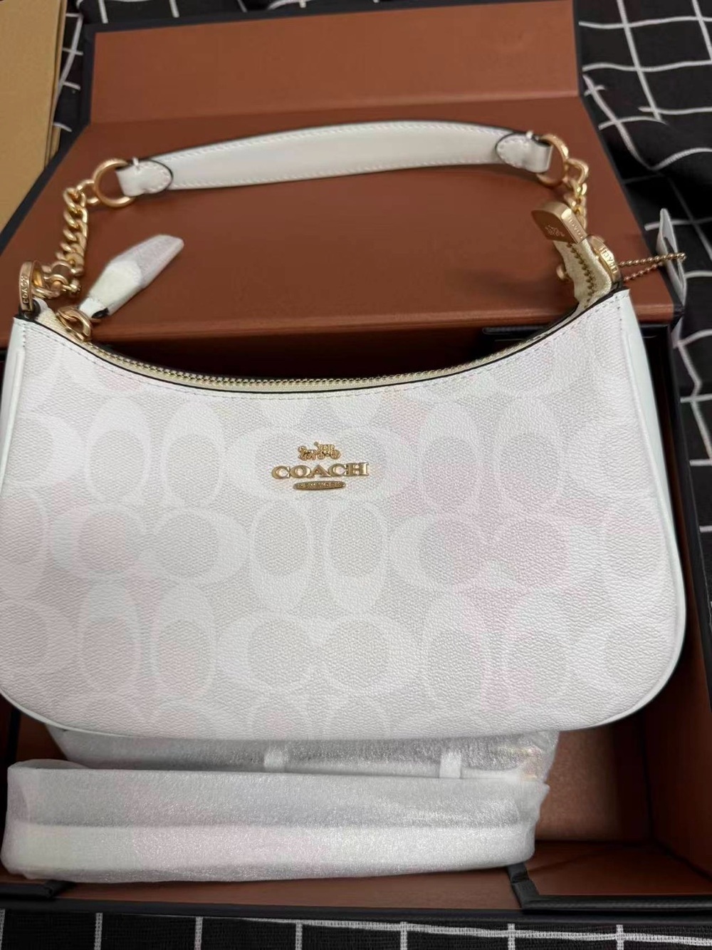 Coach Shoulder Bag in Pale Pink with Gold Hardware